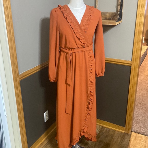 Simplee burnt orange boho ruffle wrap long sleeve dress size small - Picture 1 of 11